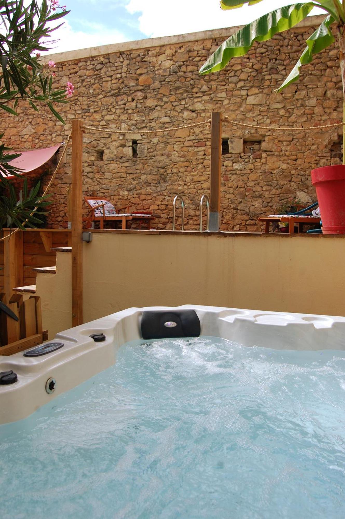 Sabran La Bucolique, Chambres Et Jardin D'Hotes المظهر الخارجي الصورة