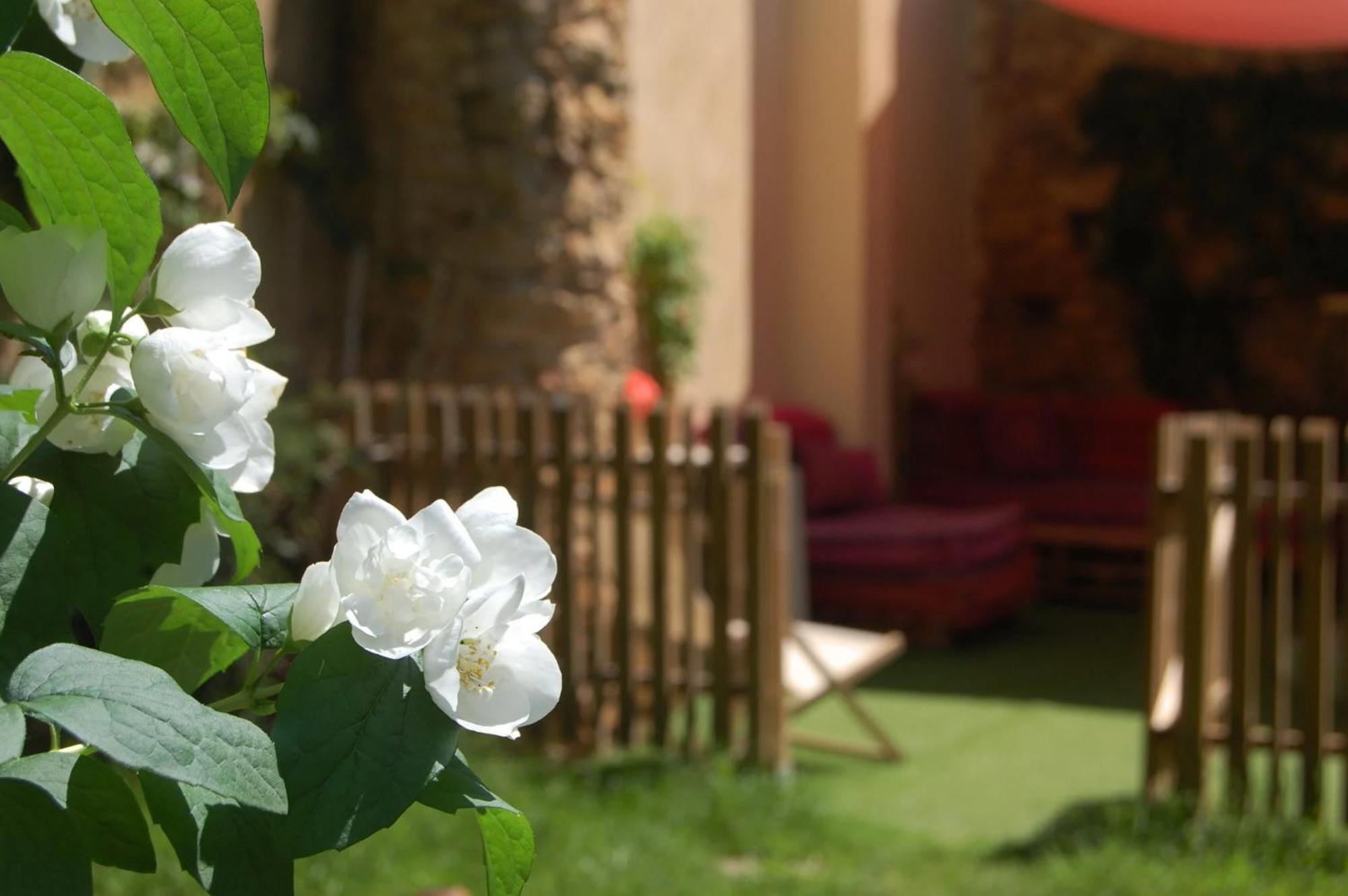 Sabran La Bucolique, Chambres Et Jardin D'Hotes المظهر الخارجي الصورة
